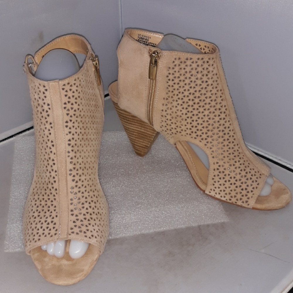 VINCE CAMUTO ENNISA Heels Sandals womens 10M